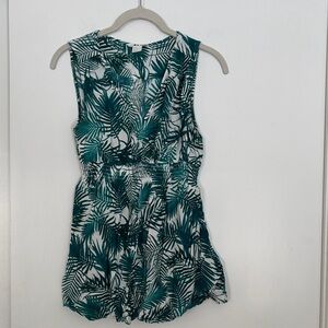 Tropical Leaf Print Sleeveless Maternity Top